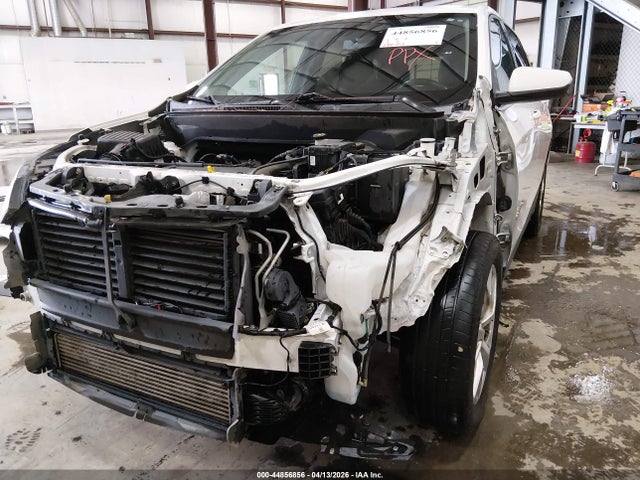 2GNAXTEX2J6239931 Chevrolet EQUINOX LT