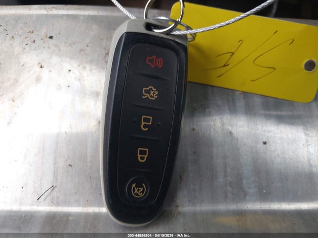 1FMCU0JX5GUB97078 Ford Escape Titanium