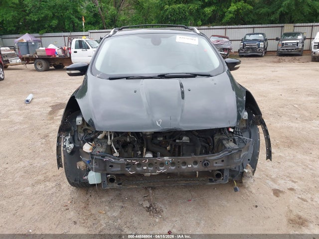 1FMCU0JX5GUB97078 Ford Escape Titanium