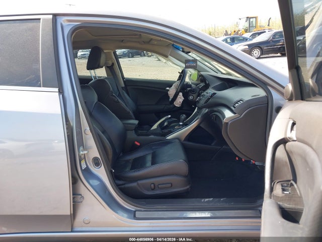 44856906 :رقم المزاد ، JH4CU2F62BC014877 vin ، 2011 Acura Tsx 2.4 مزاد بيع
