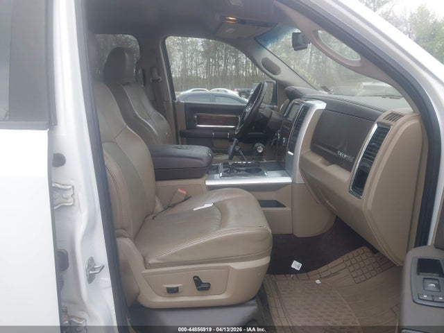 2010 DODGE RAM 1500 1D7RV1CT9AS129435 Photo 4