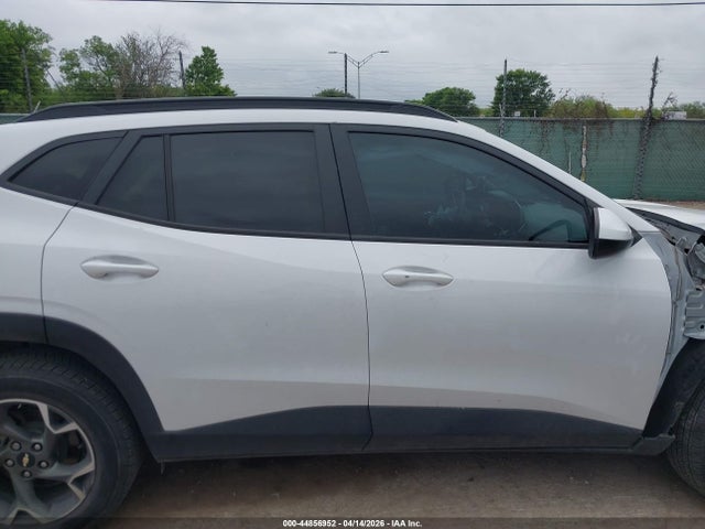 KL77LHE2XRC002569 Chevrolet Trax Fwd Lt