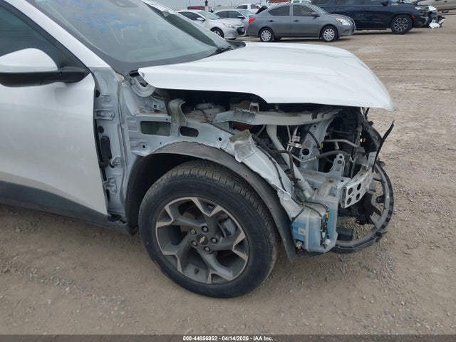 KL77LHE2XRC002569 Chevrolet Trax Fwd Lt