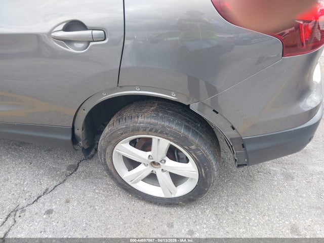 JN1BJ1CR0KW337146 Nissan Rogue Sport Sv
