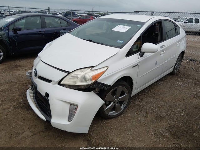 2013 Toyota Prius Three Se მანქანა იყიდება აუქციონზე, vin: JTDKN3DU3D5625526, აუქციონის ნომერი: 44857070