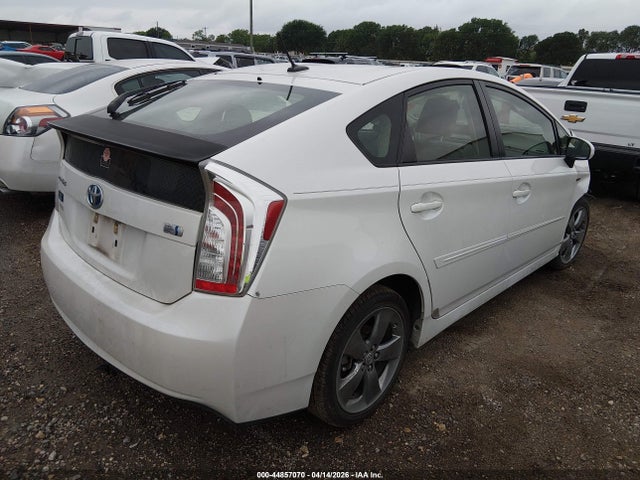 2013 Toyota Prius Three Se მანქანა იყიდება აუქციონზე, vin: JTDKN3DU3D5625526, აუქციონის ნომერი: 44857070