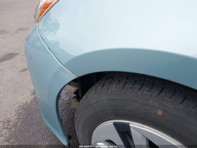 Toyota Prius Four 2017 JTDKARFU0H3535540 Image 18