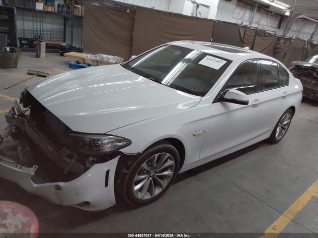 2015 Bmw 528i მანქანა იყიდება აუქციონზე, vin: WBA5A5C59FD514452, აუქციონის ნომერი: 44857087