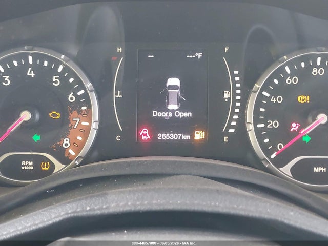44857088 :رقم المزاد ، ZACCJABT6FPB86699 vin ، 2015 Jeep Renegade Latitude مزاد بيع