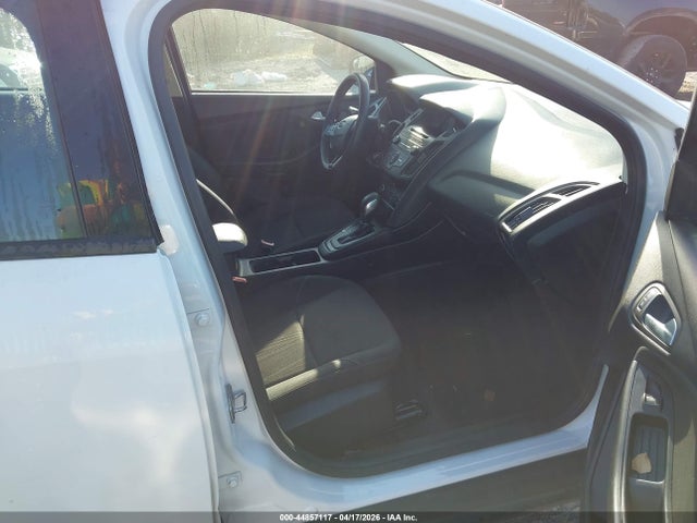 44857117 :رقم المزاد ، 1FADP3K2XHL232814 vin ، 2017 Ford Focus Se مزاد بيع