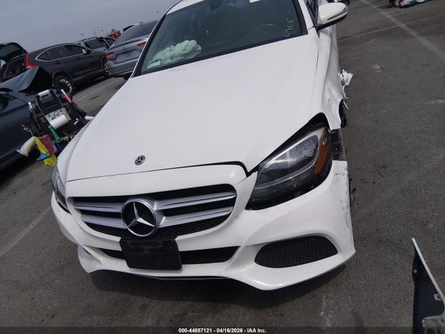 44857121 :رقم المزاد ، 55SWF4JB7JU268786 vin ، 2018 Mercedes-benz C 300 مزاد بيع