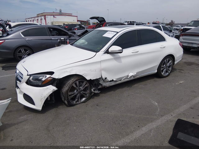 44857121 :رقم المزاد ، 55SWF4JB7JU268786 vin ، 2018 Mercedes-benz C 300 مزاد بيع