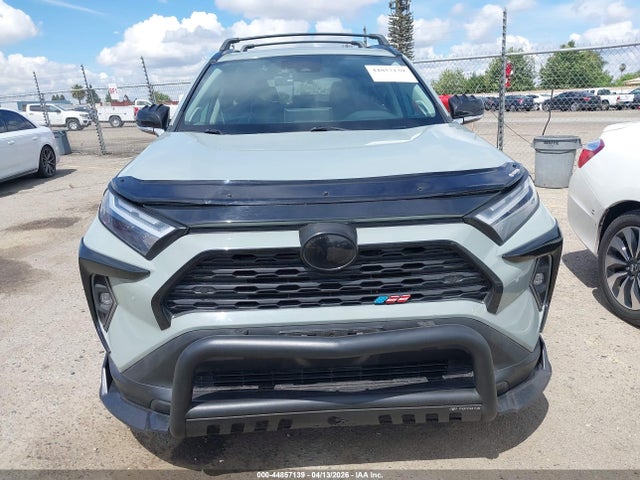 2T3A1RFV0NW265240 Toyota Rav4 Xle Premium