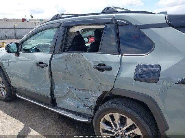 2T3A1RFV0NW265240 Toyota Rav4 Xle Premium
