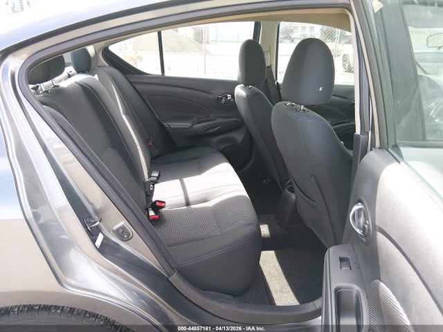 3N1CN7AP1KL824973 Nissan Versa 1.6 Sv