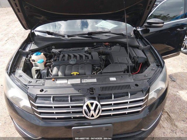 2013 Volkswagen Passat 3.6l V6 Sel Premium მანქანა იყიდება აუქციონზე, vin: 1VWCM7A35DC097815, აუქციონის ნომერი: 44857192