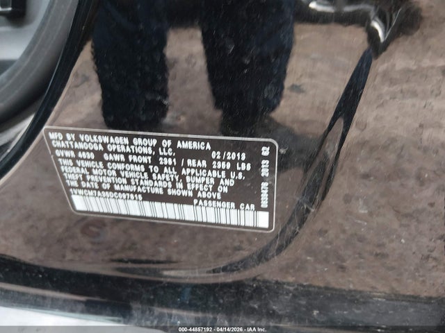 2013 Volkswagen Passat 3.6l V6 Sel Premium მანქანა იყიდება აუქციონზე, vin: 1VWCM7A35DC097815, აუქციონის ნომერი: 44857192