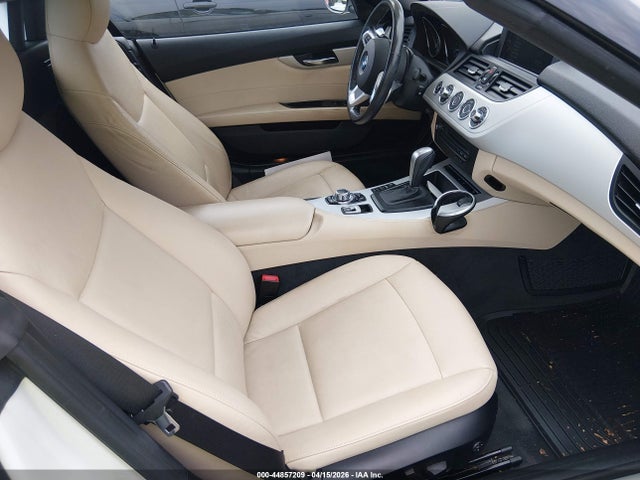 44857209 :رقم المزاد ، WBALM5C52BE377678 vin ، 2011 Bmw Z4 Sdrive30i مزاد بيع