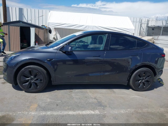 7SAYGAEE4SF273376 Tesla Model Y Long Range Dual Motor All-wheel Drive