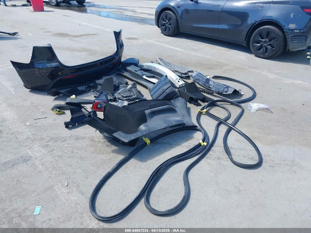 7SAYGAEE4SF273376 Tesla Model Y Long Range Dual Motor All-wheel Drive