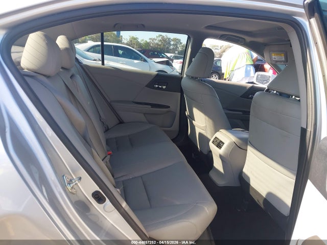Продажа на аукционе авто 2015 Honda Accord Ex-l V-6, vin: 1HGCR3F89FA020060, номер лота: 44857252