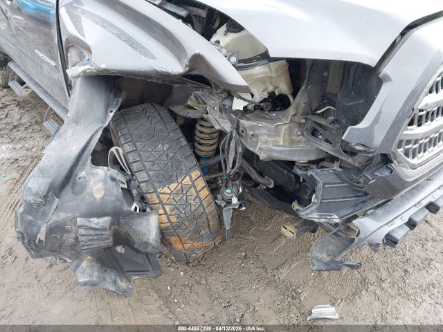 5TFCZ5AN5GX015508 Toyota Tacoma Trd Sport
