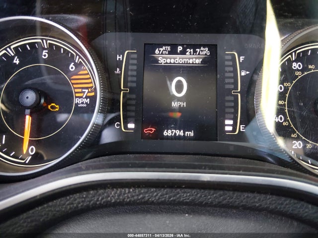 2020 Jeep Cherokee Latitude Fwd მანქანა იყიდება აუქციონზე, vin: 1C4PJLCB1LD528220, აუქციონის ნომერი: 44857311
