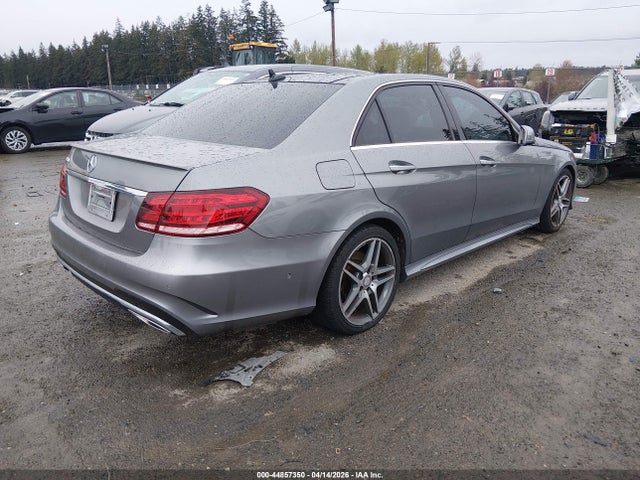 2015 MERCEDES-BENZ E 350 WDDHF5KB0FB144065 Photo 3