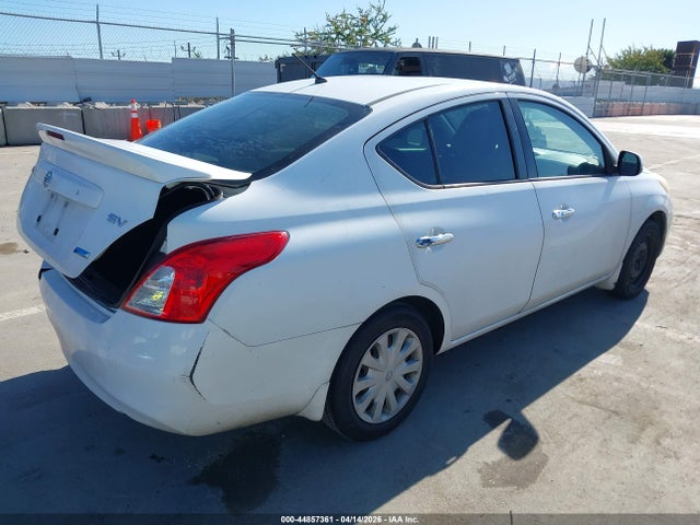 3N1CN7AP4EL869054 Nissan Versa 1.6 Sv