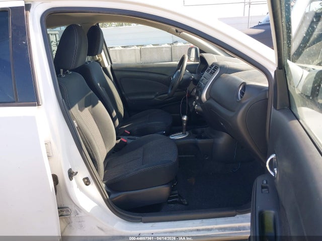 3N1CN7AP4EL869054 Nissan Versa 1.6 Sv