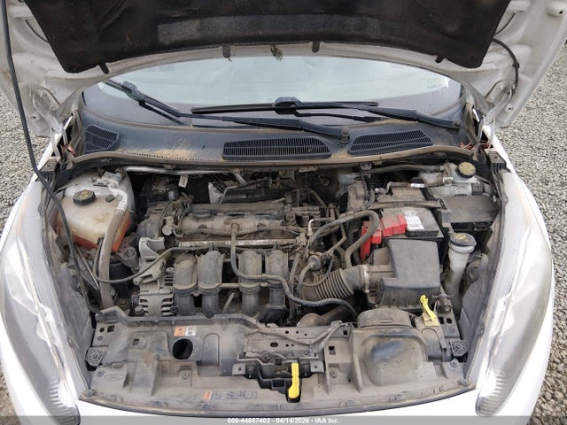 3FADP4BJ7FM159264 Ford FIESTA SE