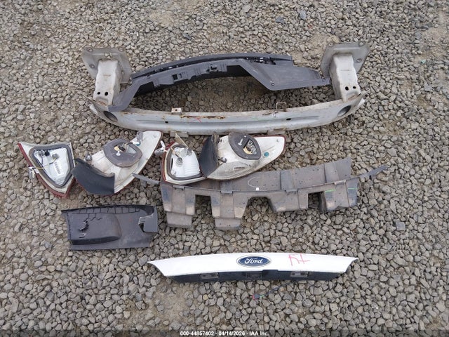 3FADP4BJ7FM159264 Ford FIESTA SE