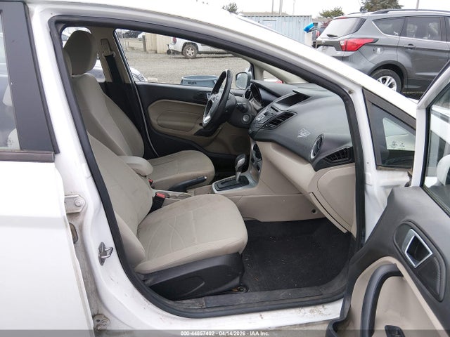 3FADP4BJ7FM159264 Ford FIESTA SE