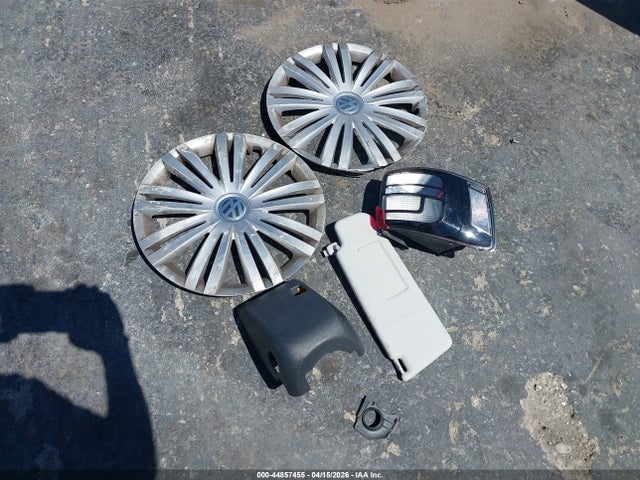 3VW2B7AJ8HM294403 Volkswagen Jetta 1.4t S