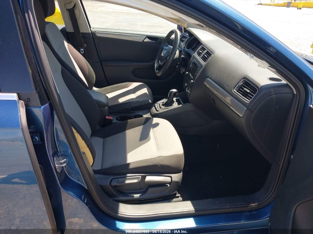 3VW2B7AJ8HM294403 Volkswagen Jetta 1.4t S