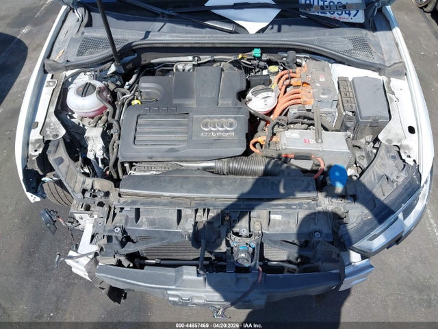 WAUUPBFF3HA035719 Audi A3 E-tron 1.4t Premium