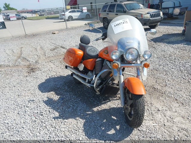 Продажа на аукционе авто 1999 Victory Motorcycles V92 C Victory, vin: 5VPCB15D0X3002267, номер лота: 44857472