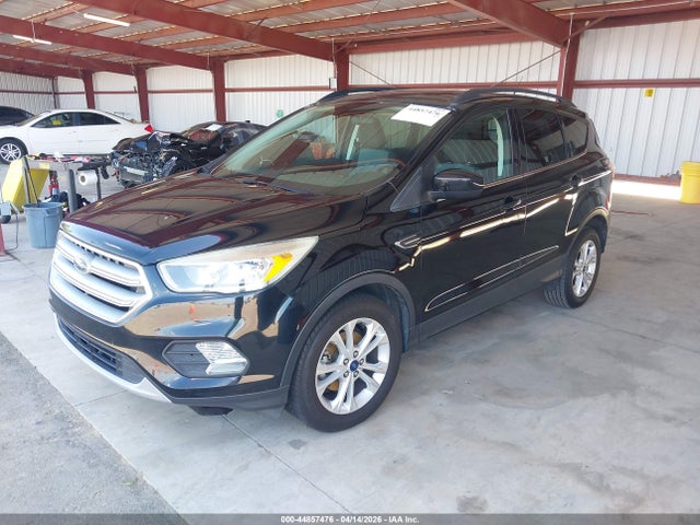 2018 FORD ESCAPE 1FMCU0GD6JUB45625 Photo 1