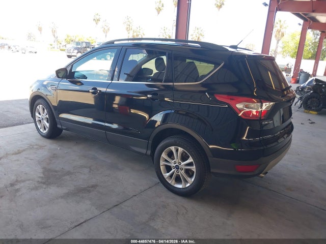 2018 FORD ESCAPE 1FMCU0GD6JUB45625 Photo 2