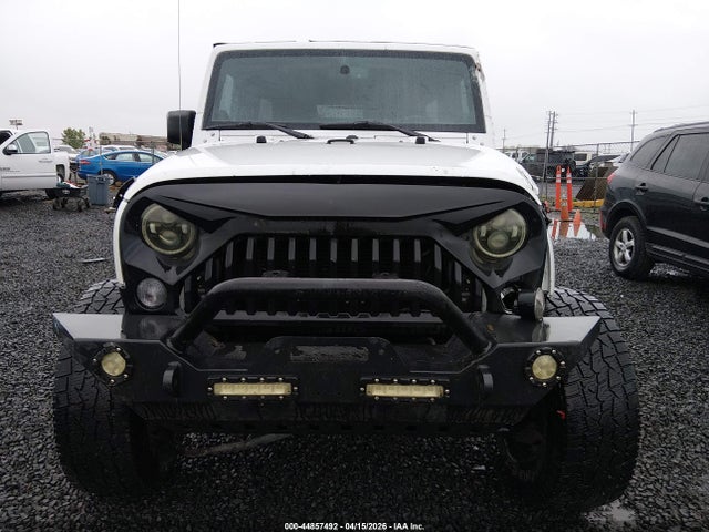 1C4BJWFG7EL230833 Jeep Wrangler Unlimited Rubicon