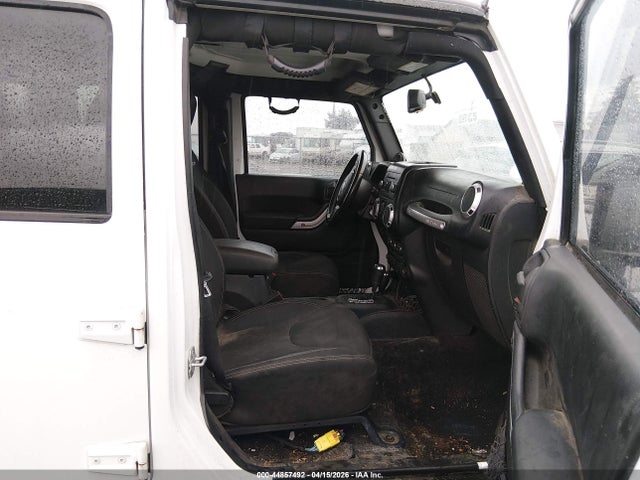 1C4BJWFG7EL230833 Jeep Wrangler Unlimited Rubicon