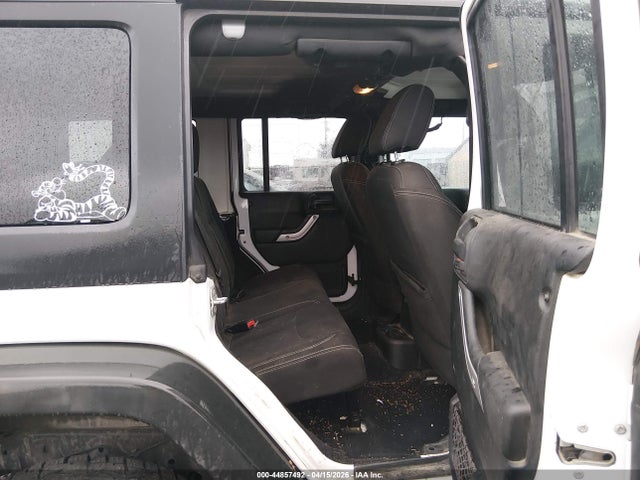 1C4BJWFG7EL230833 Jeep Wrangler Unlimited Rubicon