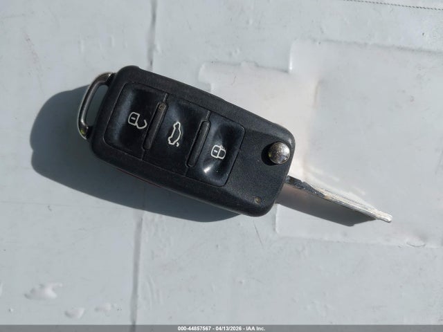 Продажа на аукционе авто 2015 Volkswagen Jetta 1.8t Se, vin: 3VWD07AJ9FM214635, номер лота: 44857567