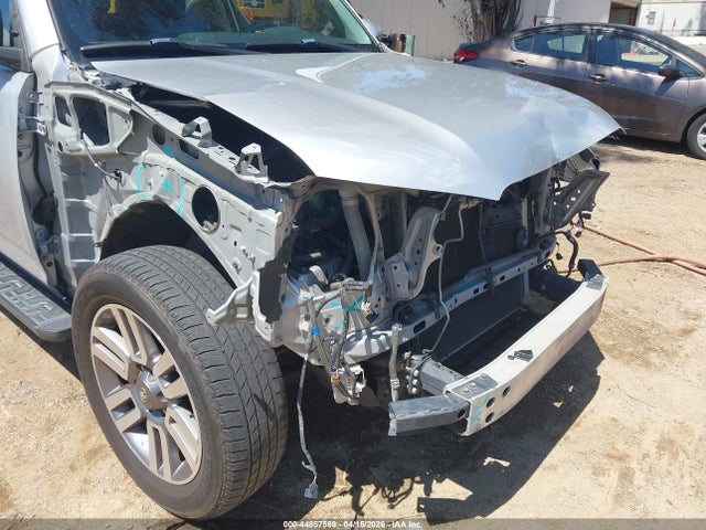 JTEZU5JR5G5110539 Toyota 4RUNNER SR5