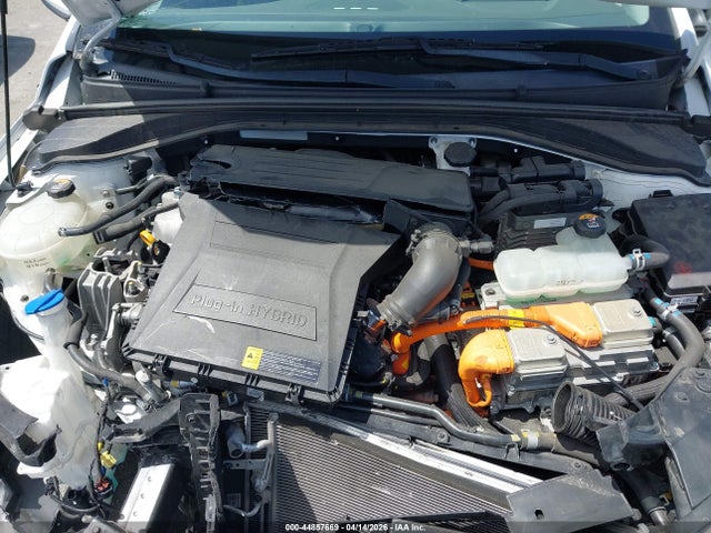 KMHC65LDXLU198831 Hyundai Ioniq Plug-in Hybrid Se