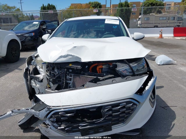 KMHC65LDXLU198831 Hyundai Ioniq Plug-in Hybrid Se