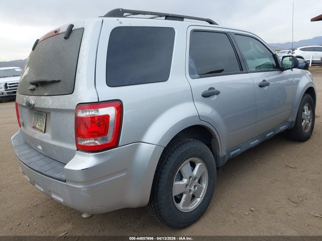 2011 Ford Escape Xlt მანქანა იყიდება აუქციონზე, vin: 1FMCU0D7XBKB35613, აუქციონის ნომერი: 44857696