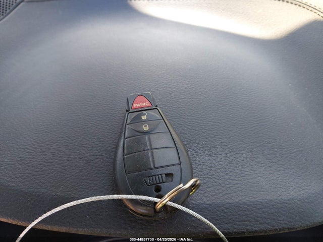 2019 Jeep Cherokee Latitude Fwd მანქანა იყიდება აუქციონზე, vin: 1C4PJLCB1KD222567, აუქციონის ნომერი: 44857700