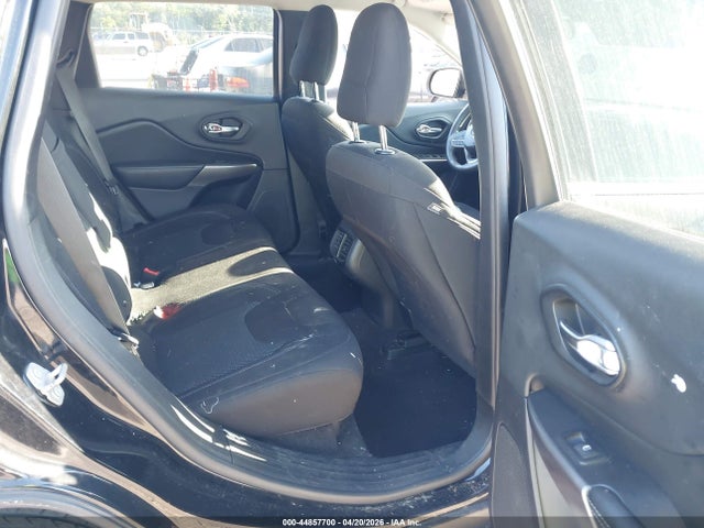 2019 Jeep Cherokee Latitude Fwd მანქანა იყიდება აუქციონზე, vin: 1C4PJLCB1KD222567, აუქციონის ნომერი: 44857700