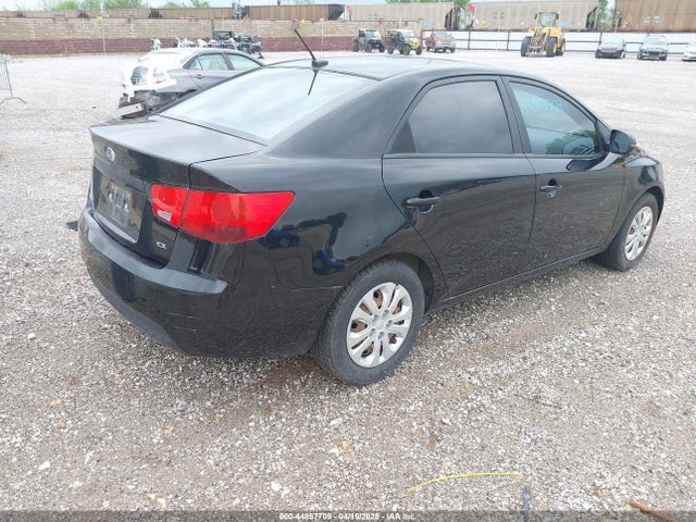 2013 KIA FORTE KNAFU4A25D5717649 Photo 3